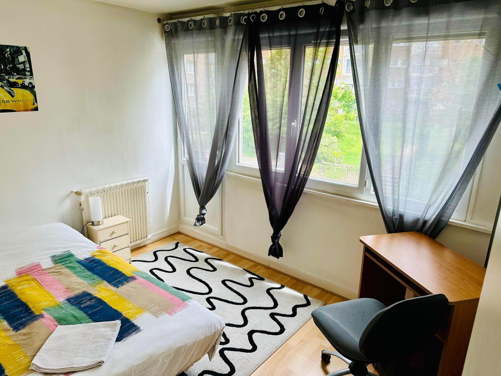La C@Sa: Appartement Lumineux De 4Pieces / 3Ch/ Balcon/ Parking Bagnolet Exterior photo